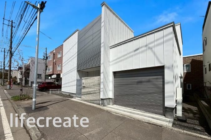 High-Quality Custom-Built Home in Nishi 6, Sapporo - Photo 1