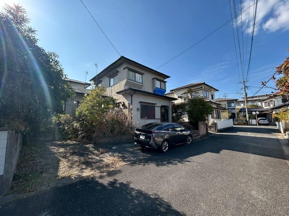 Upcoming Renovated 3LDK House in Yukuhashi - Photo 1