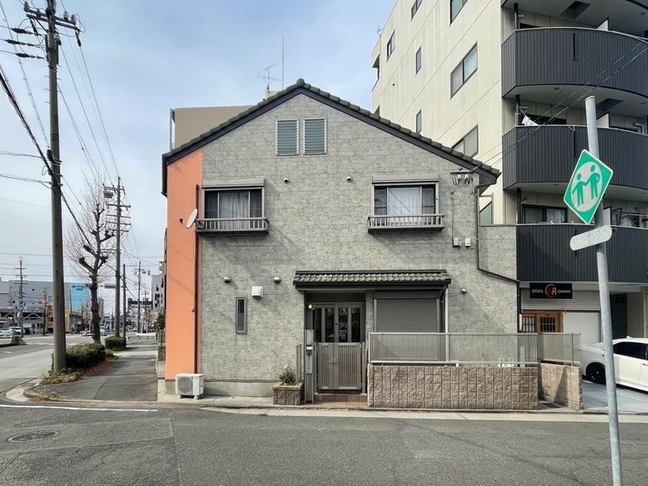 Spacious 4DK Home Near Tsukijiguchi Station - Photo 1