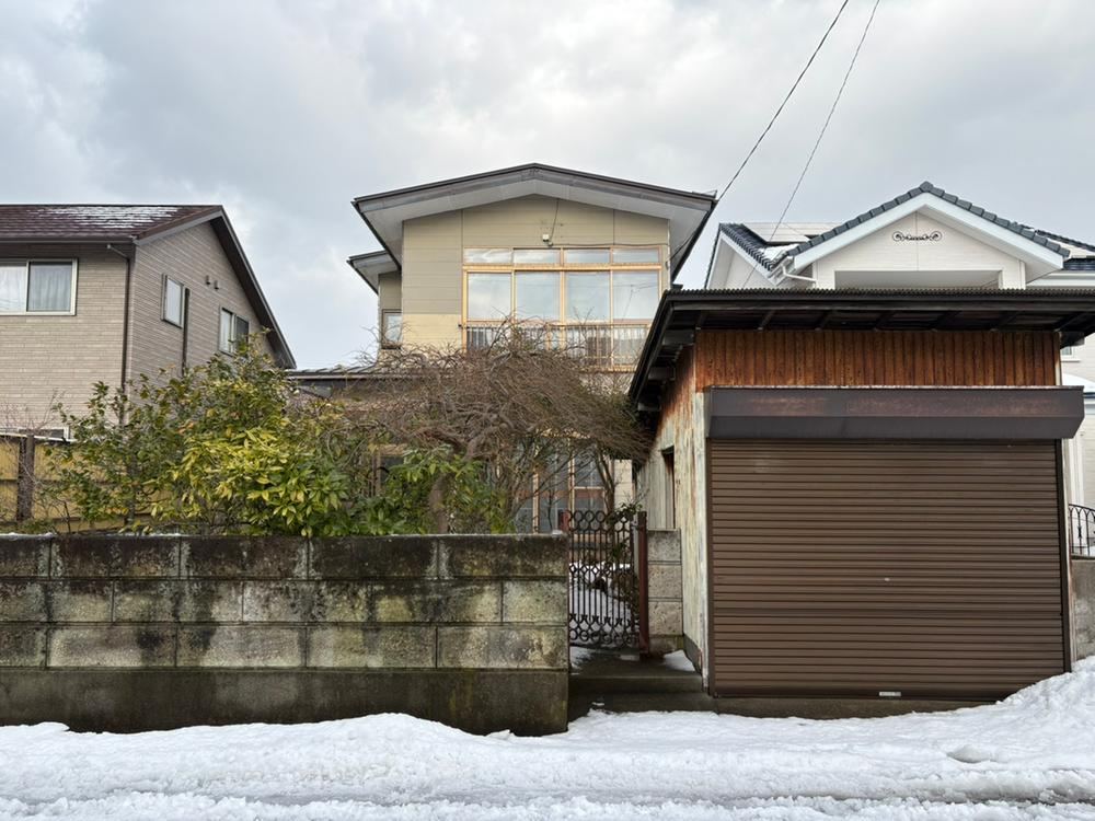 Charming 4DK House in Central Akita - Photo 1