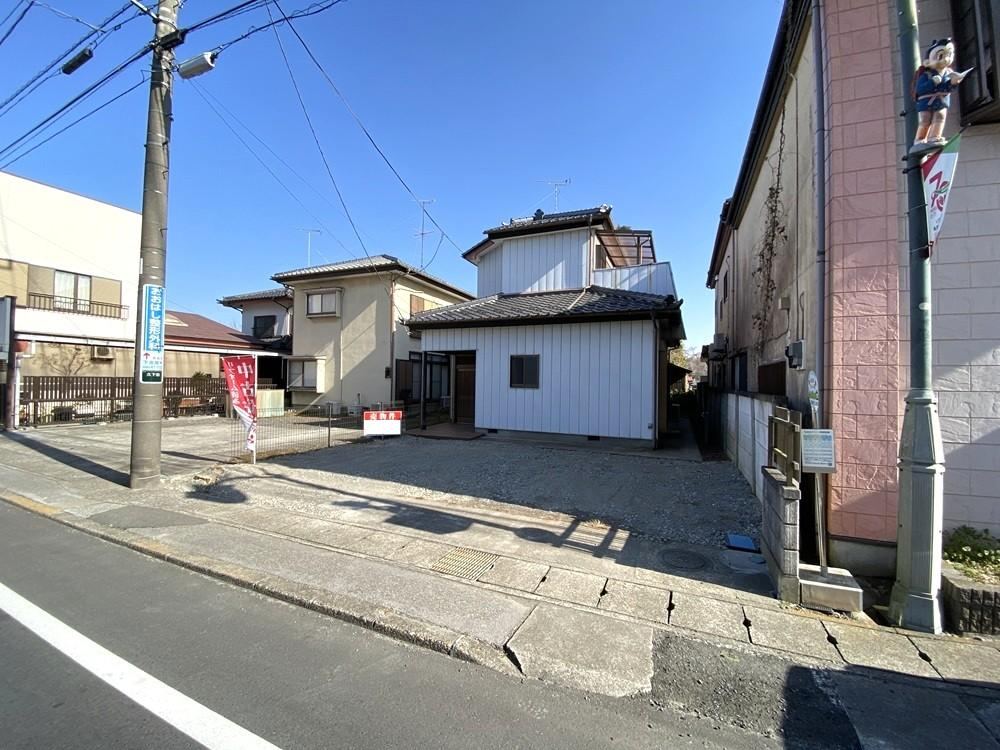 Recently Renovated 3DK House Ready for Immediate Move-in - Photo 1