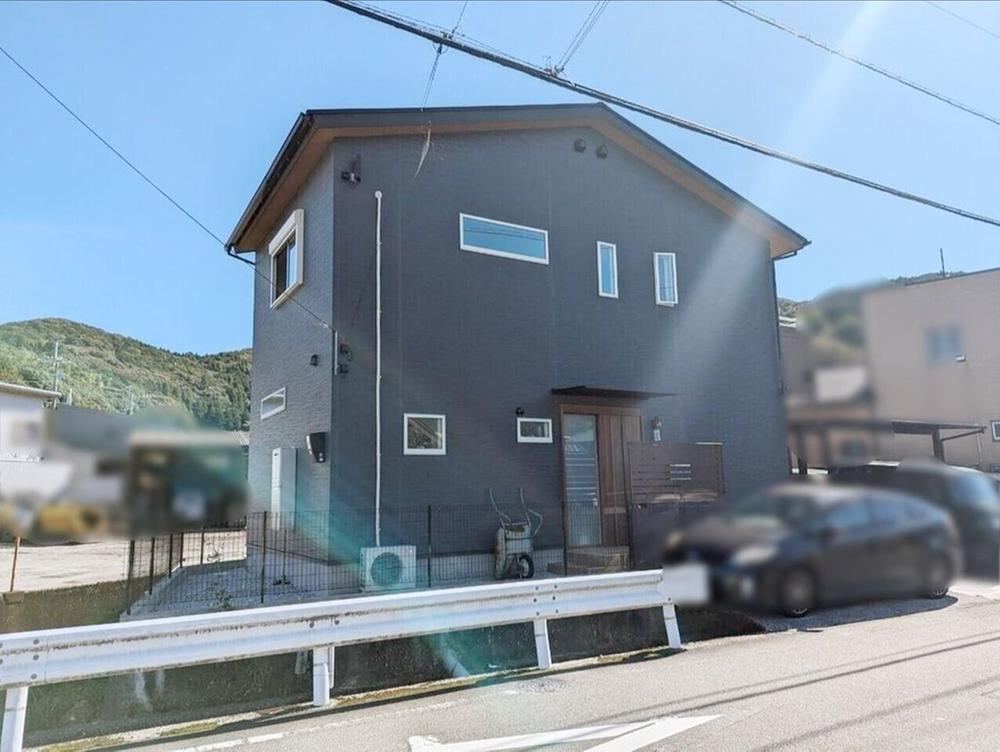 Newly Built 4LDK House with Soundproof Room - Photo 1