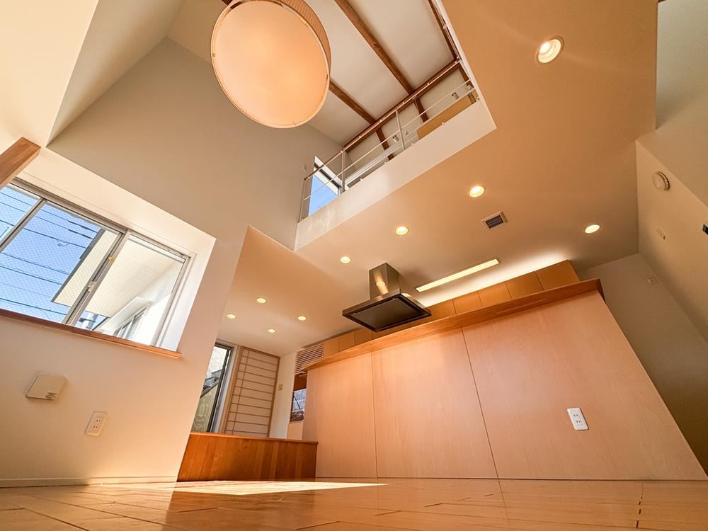 Comfortable 5LDK Home with Modern Amenities - Photo 1