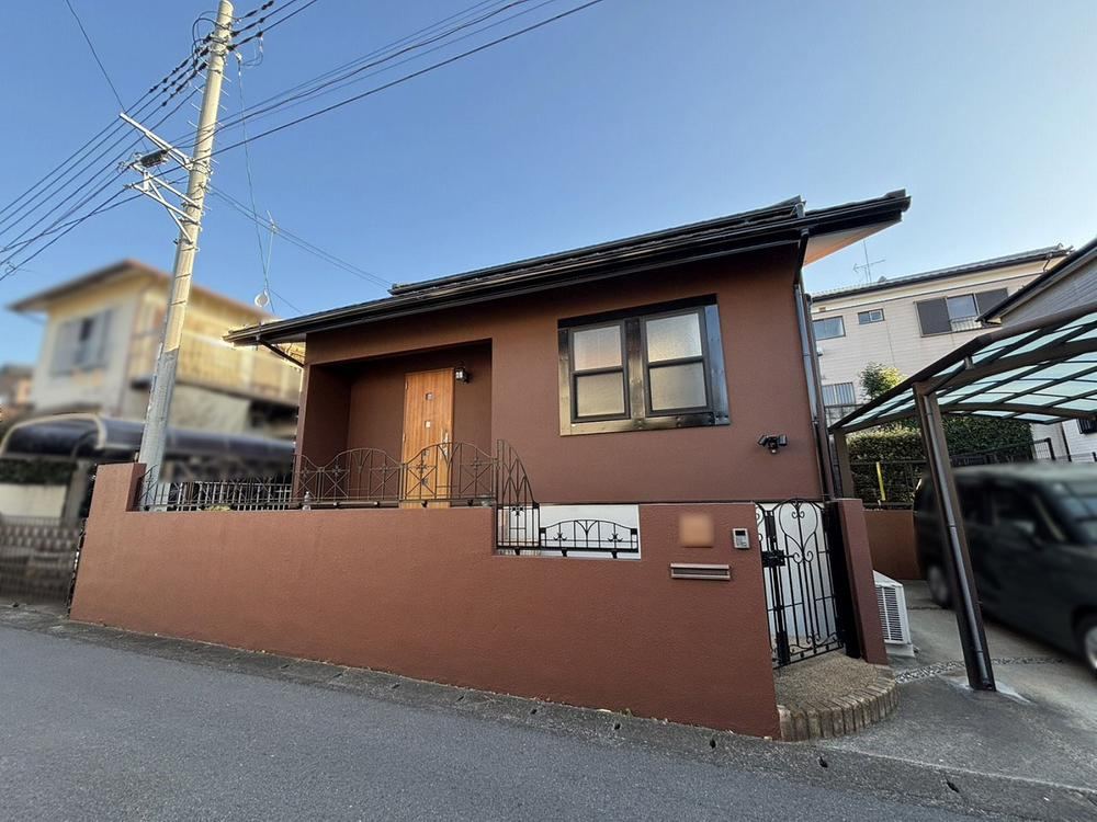 Custom-Built 4LDK Home in Kasukabe - Photo 1