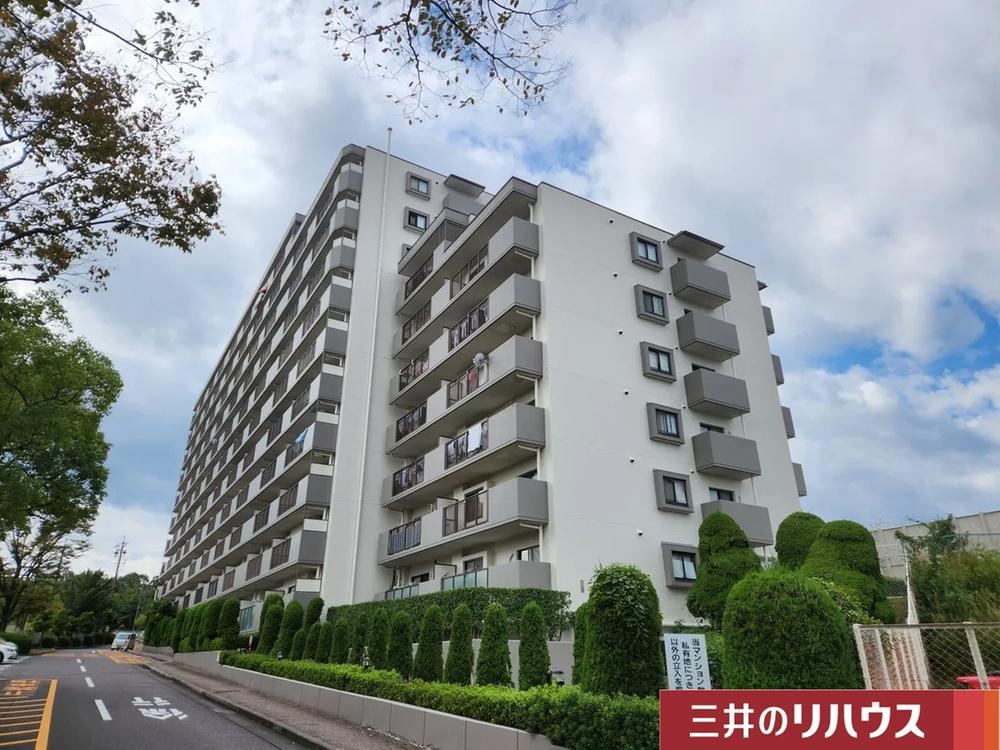 4LDK apartment in Seto, Aichi - Photo 1