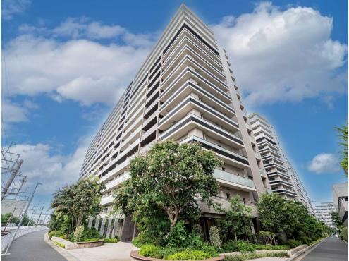 Well-Located 3LDK Apartment in Nagareyama - Photo 1