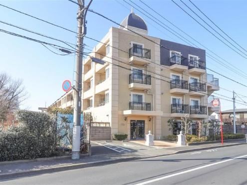 Renovated 3LDK Apartment Near Hoya Station - Photo 1