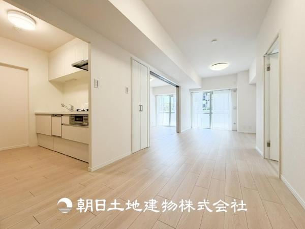 Stylish 3LDK Apartment in Kohoku, Yokohama - Photo 1