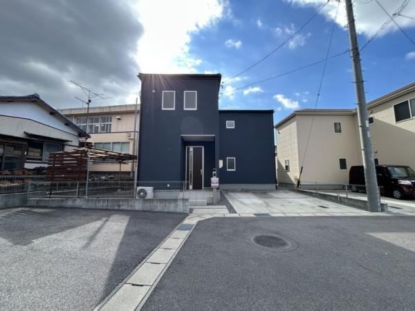Charming 4LDK House Near Kindergarten in Okazaki - Photo 1