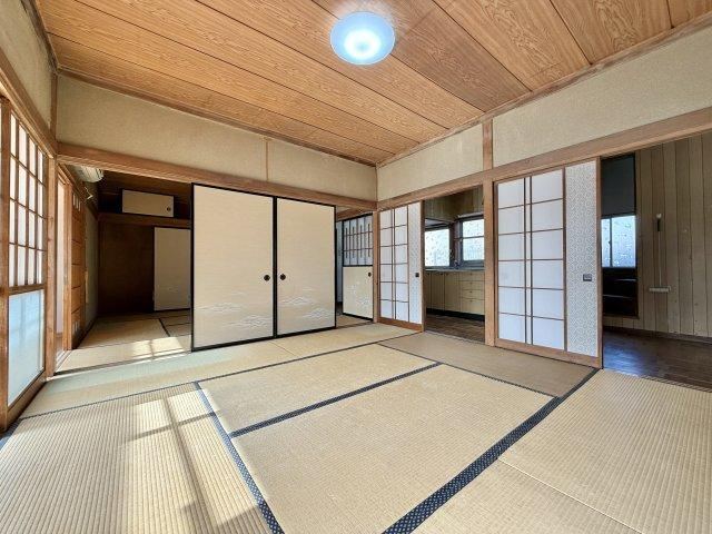 Conveniently Located Home in Nagasawa - Photo 1