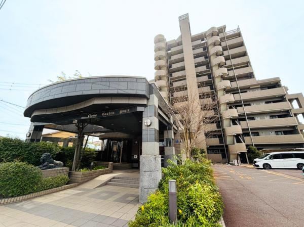 3LDK apartment in Kanie, Ama District, Aichi - Photo 1