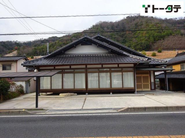 5LDK house in Asakita Ward, Hiroshima - Photo 1