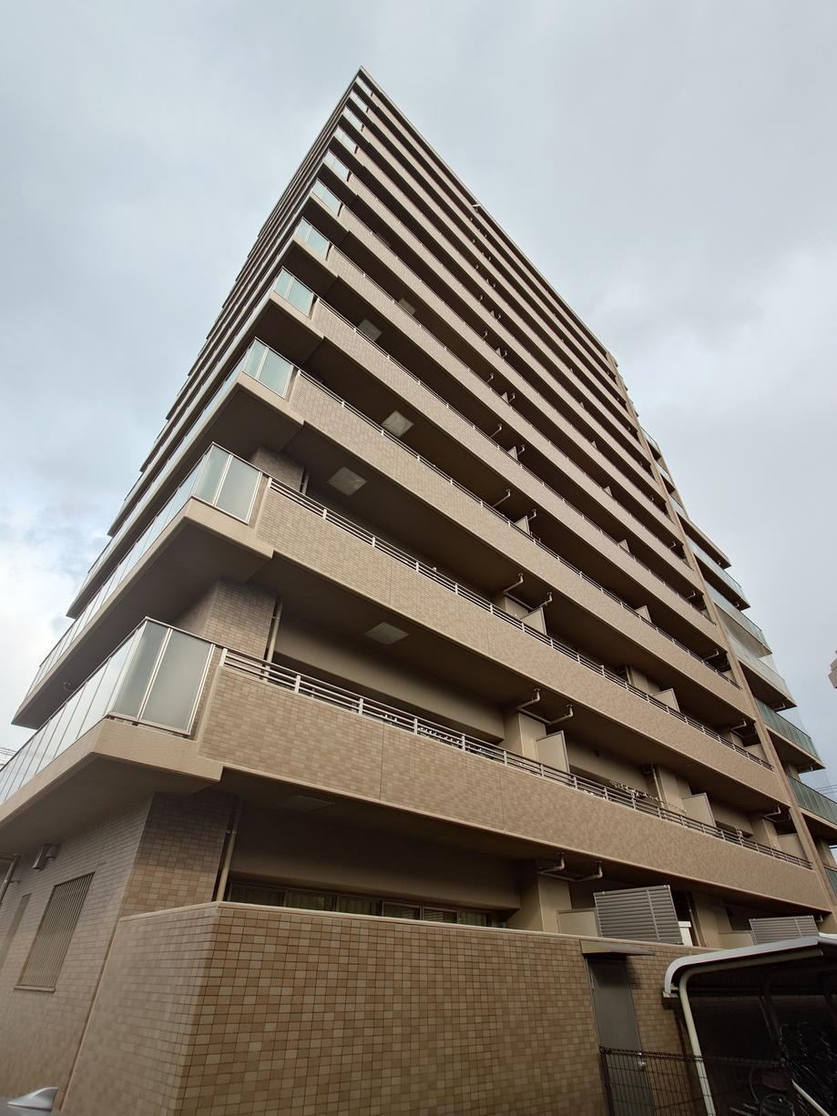 3LDK apartment in Saijo, Ehime - Photo 1