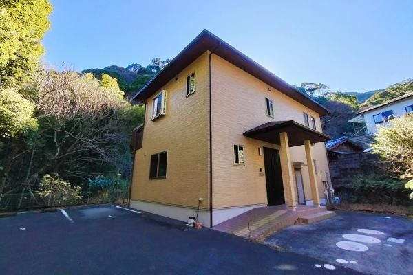 Green Surroundings 5LDK Detached House with Garden Near Station - Photo 1