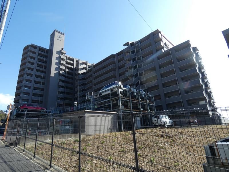 3LDK apartment in Nishi Ward, Hiroshima - Photo 1