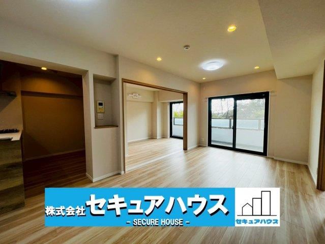 4LDK apartment in Toyoake, Aichi - Photo 1