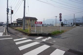 plot of land in Minamikoma District