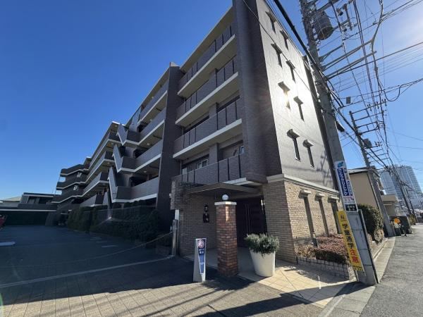 Modern 1LDK Apartment in Funabashi - Photo 1