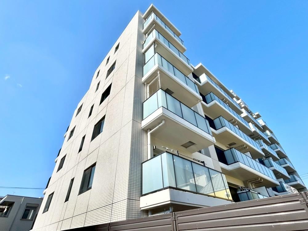Elegant 3LDK Apartment in Kitamachi - Photo 1