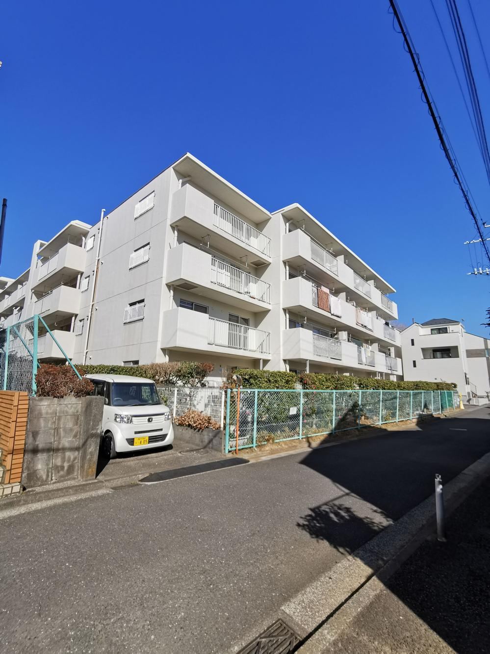 Comfortable 3LDK Apartment in Kamadai-cho - Photo 1
