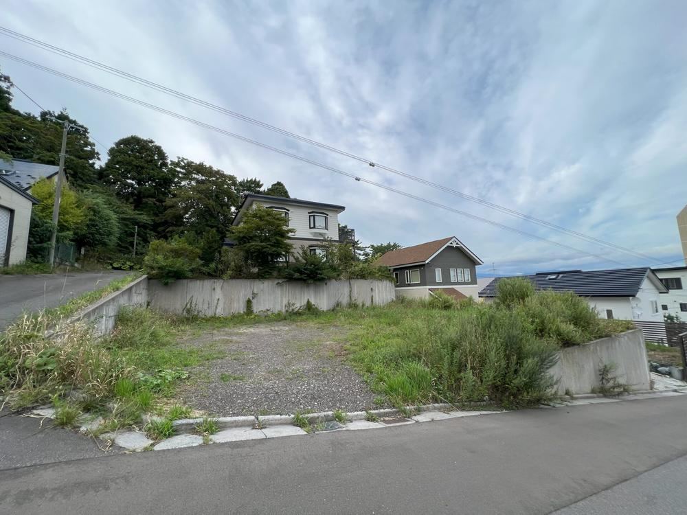 249 m² land in Hakodate, Hokkaido - Photo 1