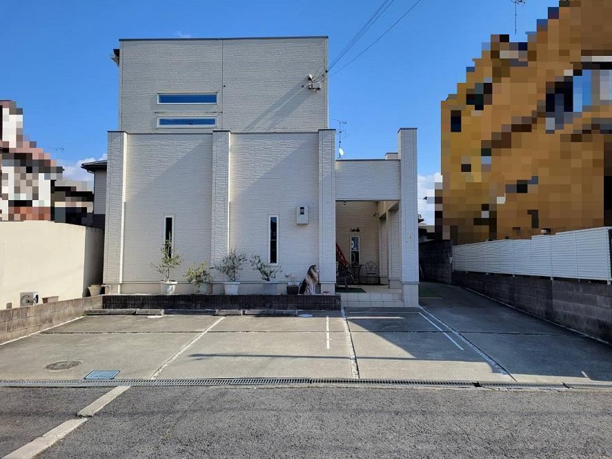 Versatile 2LDK+S House with Storefront in Hirogawa, Nara - Photo 1