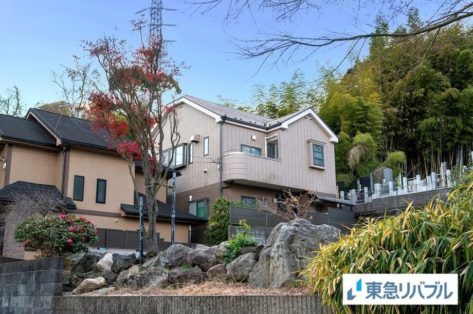 Bright 4LDK House with Views in Hisamoto, Kawasaki - Photo 1