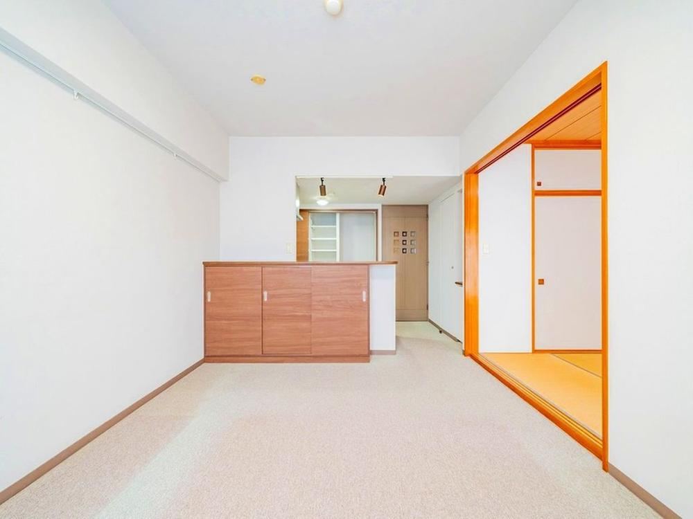 Sunny 3LDK Apartment Near Kawaguchi Station - Photo 1