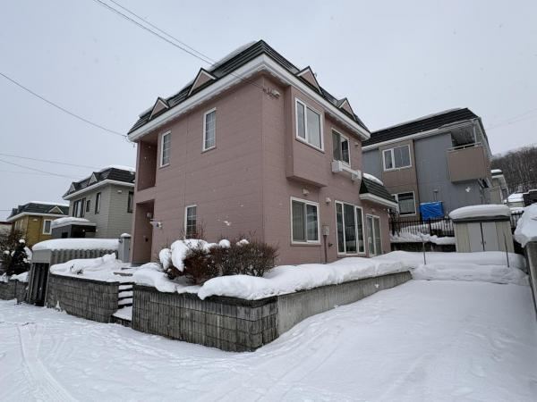 Spacious 5LDK House in Ishiyama, Sapporo - Photo 1