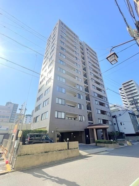 3LDK apartment in Naka Ward, Nagoya, Aichi - Photo 1