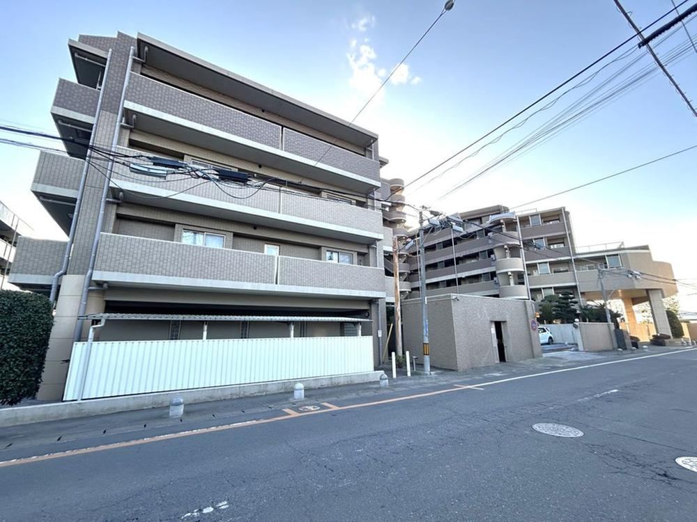 Conveniently Located 3LDK Apartment - Photo 1