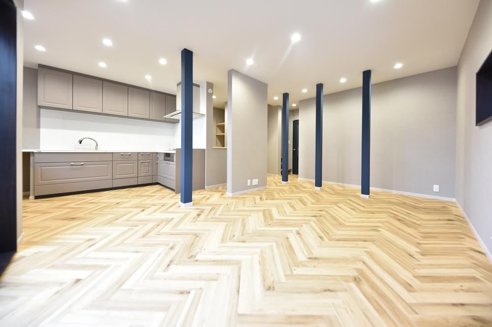 Stylish 2LDK+S Home with Quality Renovation in Takarazuka - Photo 1