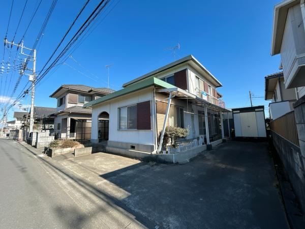 4LDK House with Renovation Planned - Photo 1