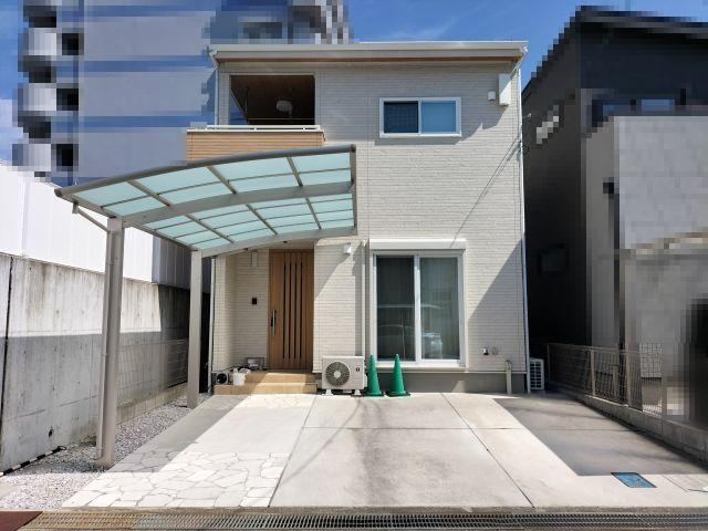 Energy-Efficient 1LDK+S House with Solar Power - Photo 1