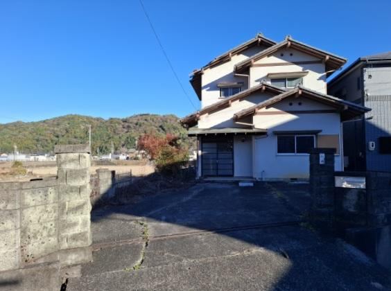 Affordable Home with Renovation Potential in Fujieda - Photo 1