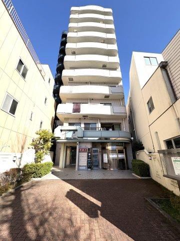 1-Minute Walk to Station: Newly Renovated Residence - Photo 1