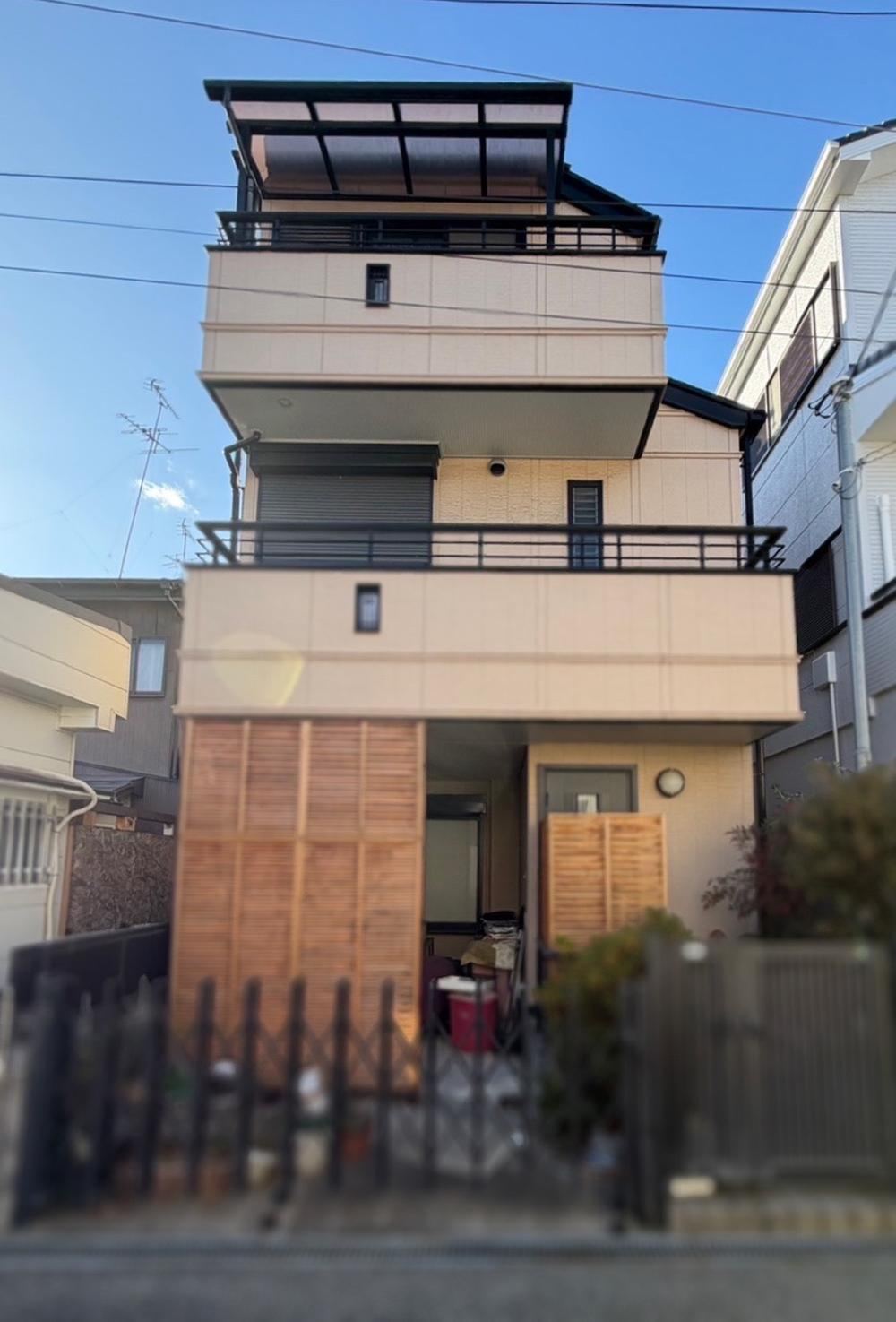 Spacious 6LDK House for Multi-Generational Living - Photo 1