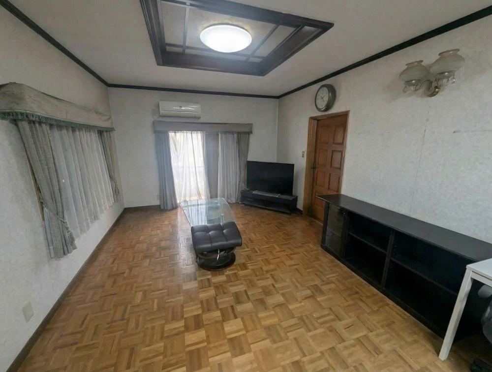 Elegant 4LDK House in Minamimachi - Photo 1