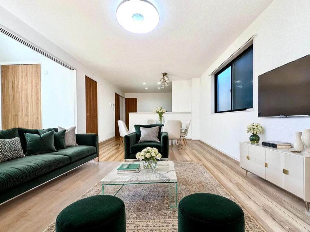 Newly Built 4LDK House with Garden in Kamiyachiyo - Photo 1