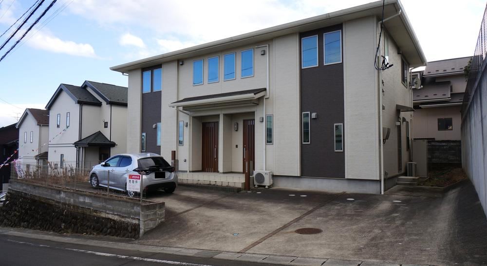 Separate Living Space 5LLDDKK Home in Natori - Photo 1