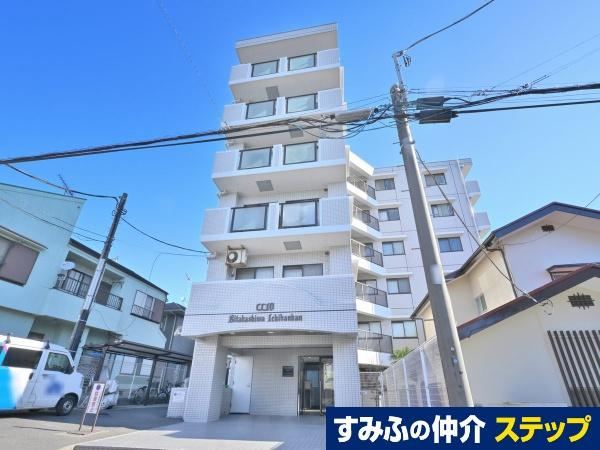 3DK Apartment with Great Views in Kashiwa - Photo 1