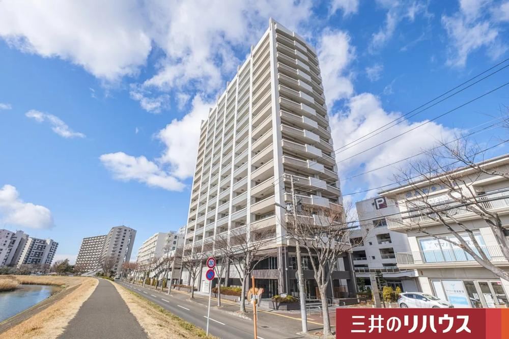 Modern 3LDK Apartment Near Tagajo Station - Photo 1
