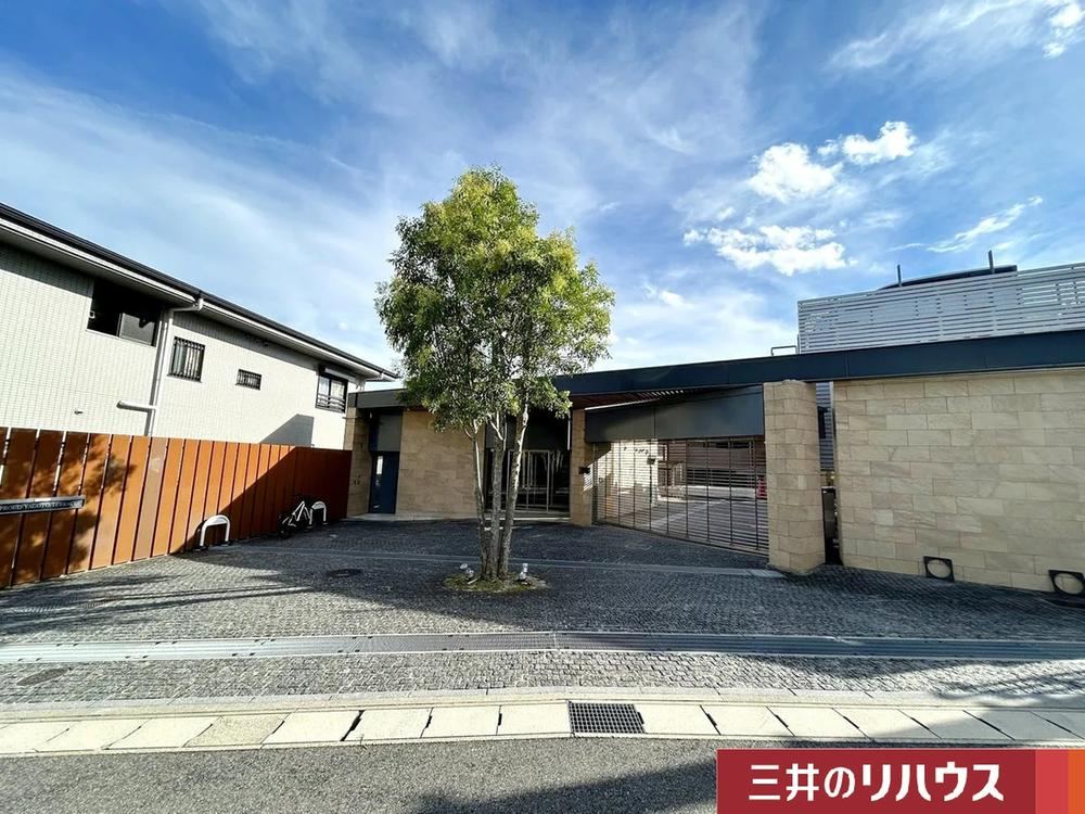3LDK apartment in Tempaku Ward, Nagoya, Aichi - Photo 1