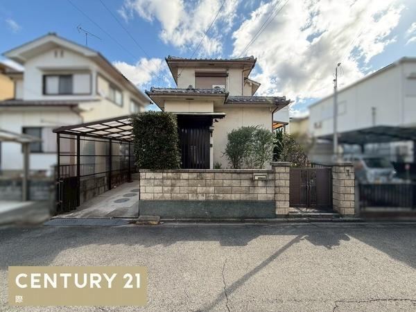 Updated 4DK Detached House in Sakeyama - Photo 1