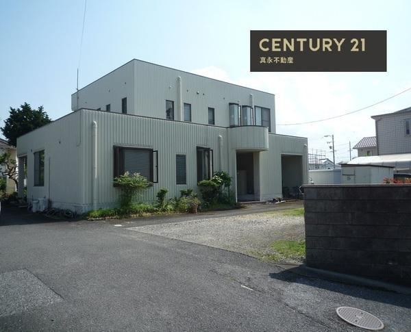 Spacious 8LDK Home Near Nakagawa Elementary School - Photo 1