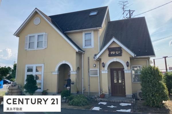 Spacious 3LDK House with Large Land in Ogaki - Photo 1