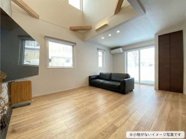 3LDK house in Nishi Ward, Sapporo, Hokkaido - Photo 1