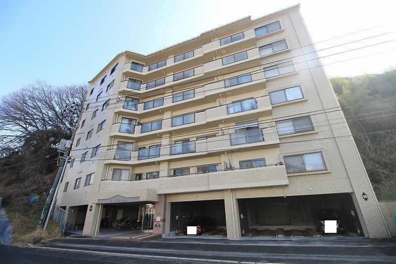 2LDK apartment in Saka, Aki District, Hiroshima - Photo 1