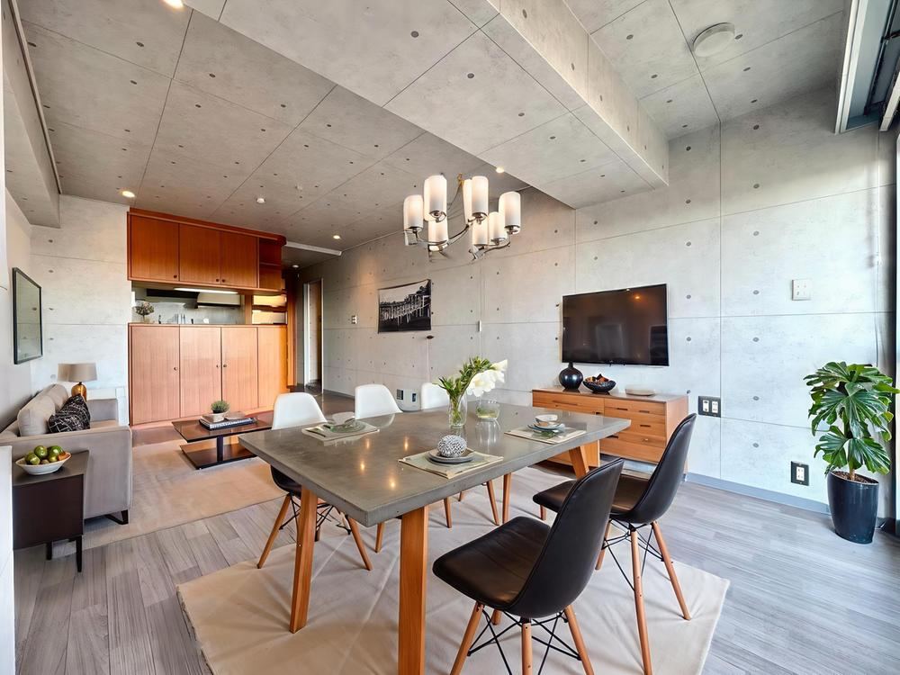Renovated 2LDK+S Apartment Near Musashi-Koganei Station - Photo 1