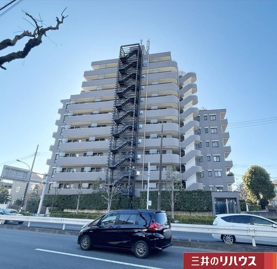 Bright 3LDK Apartment in Unoki with Excellent Ventilation - Photo 1